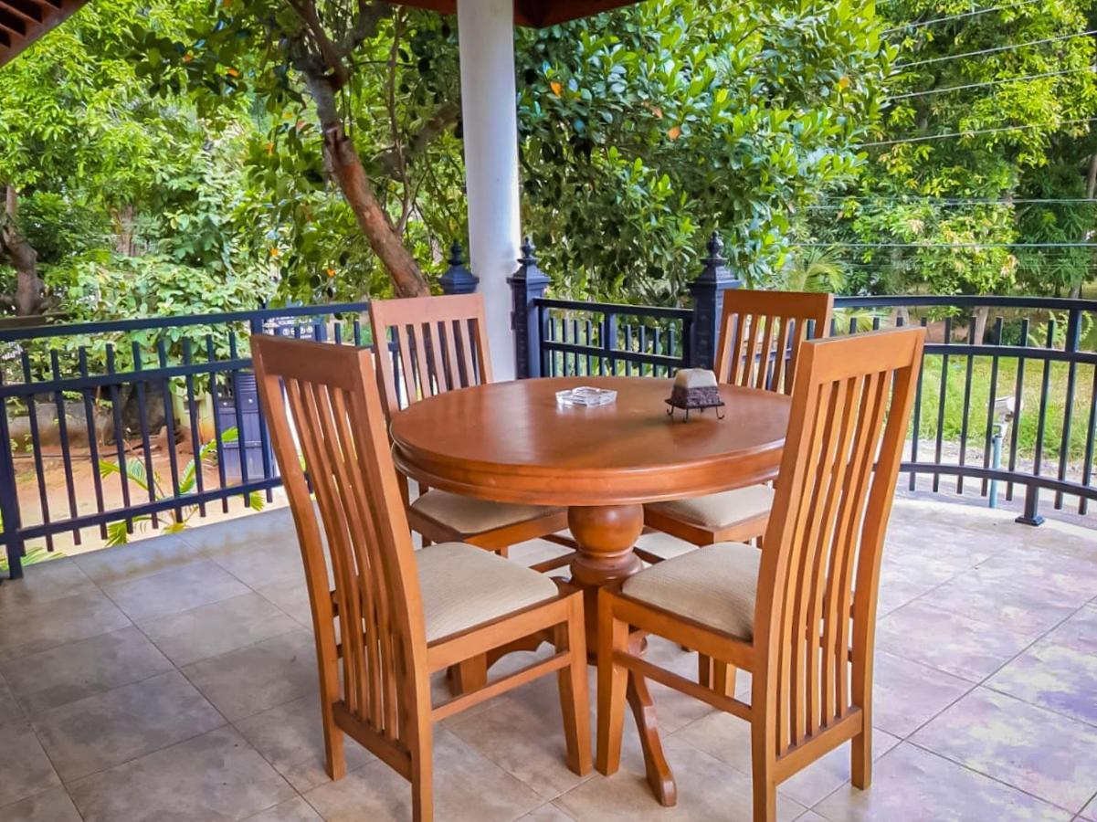 Marathona Tourist Resort - Anuradhapura Ngoại thất bức ảnh