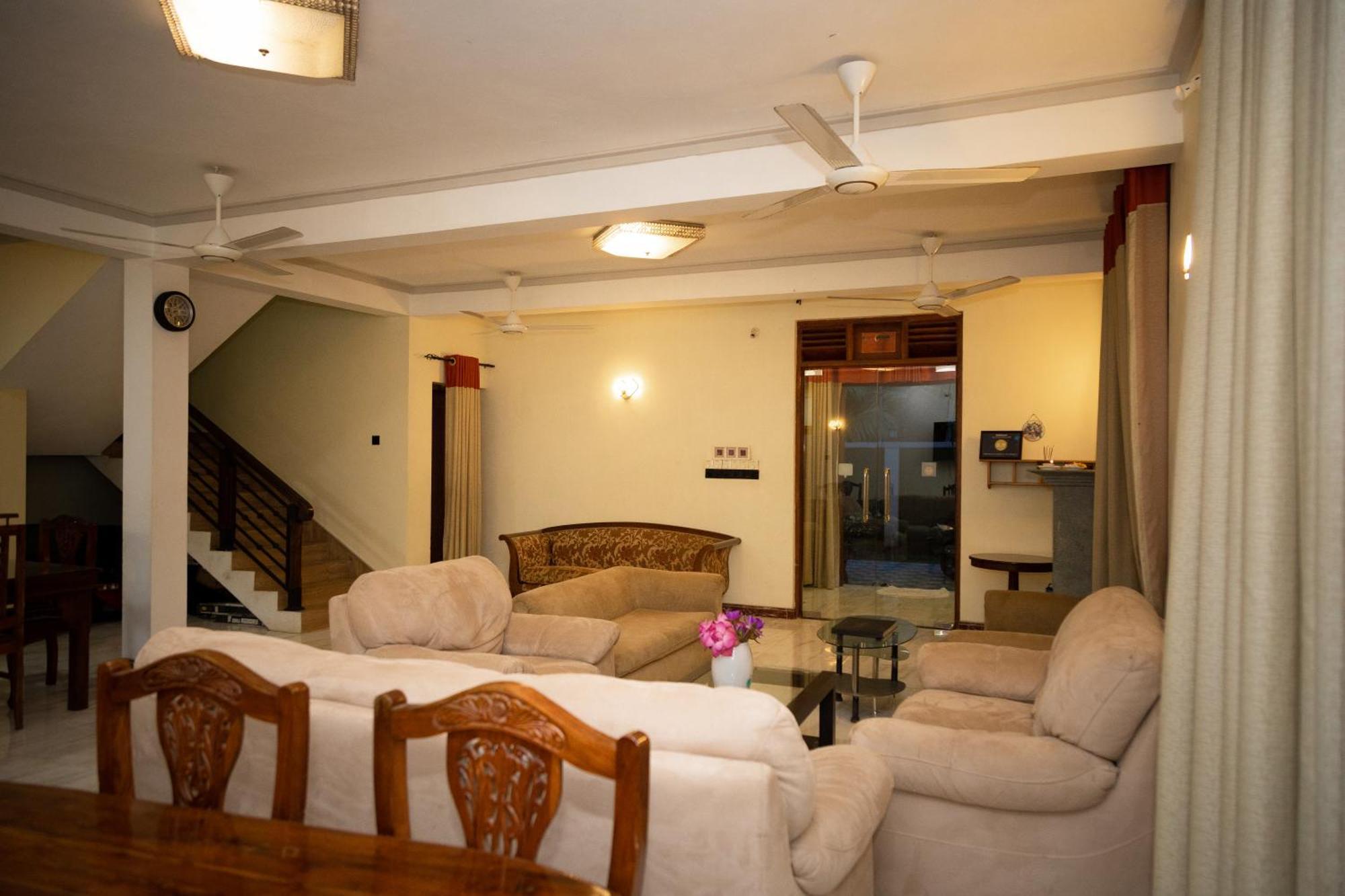 Marathona Tourist Resort - Anuradhapura Ngoại thất bức ảnh
