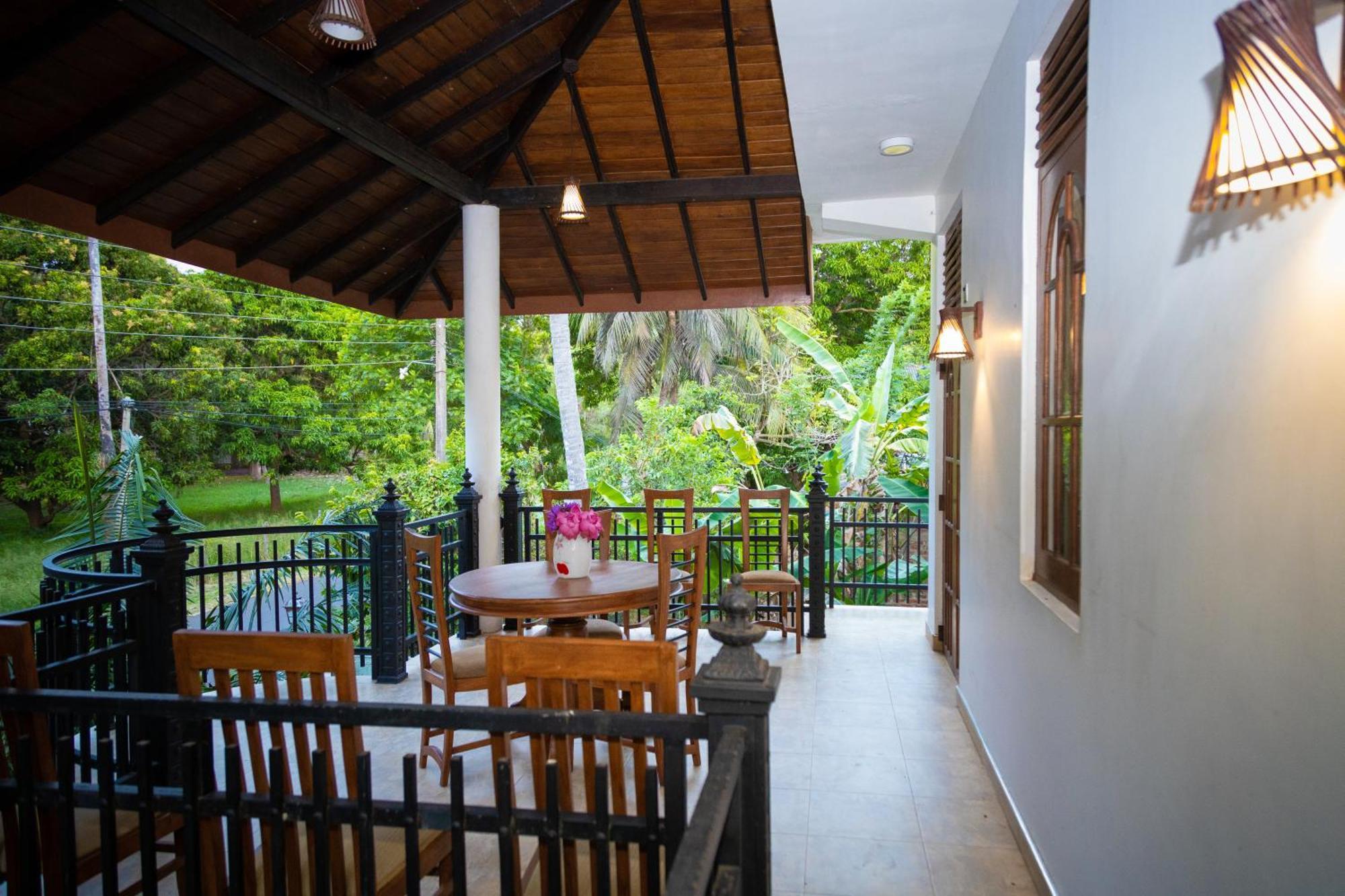 Marathona Tourist Resort - Anuradhapura Ngoại thất bức ảnh