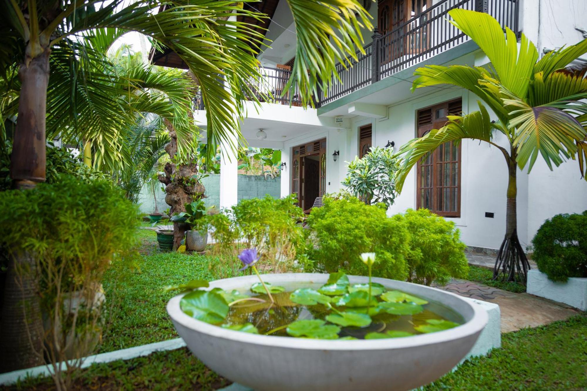 Marathona Tourist Resort - Anuradhapura Ngoại thất bức ảnh